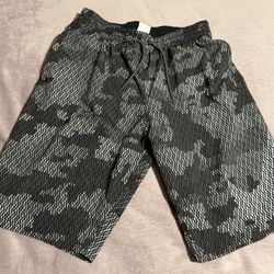 Nike Men's Athletic Shorts Camouflage Black Gray Size M Drawstring Elastic Waist