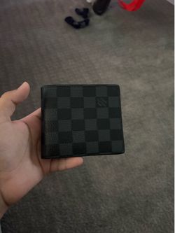 LV WALLET