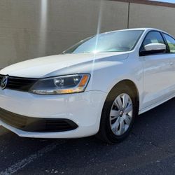 2012 VW JETTA SE, COLD AC, GREAT ON GAS, RUNS GREAT, NICE CAR, FINANCE AVAILABLE 🚘