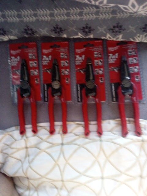 MILWAUKEE 7IN1 HIGH LEVERAGE PLIERS