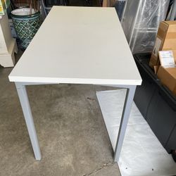 Knoll Table