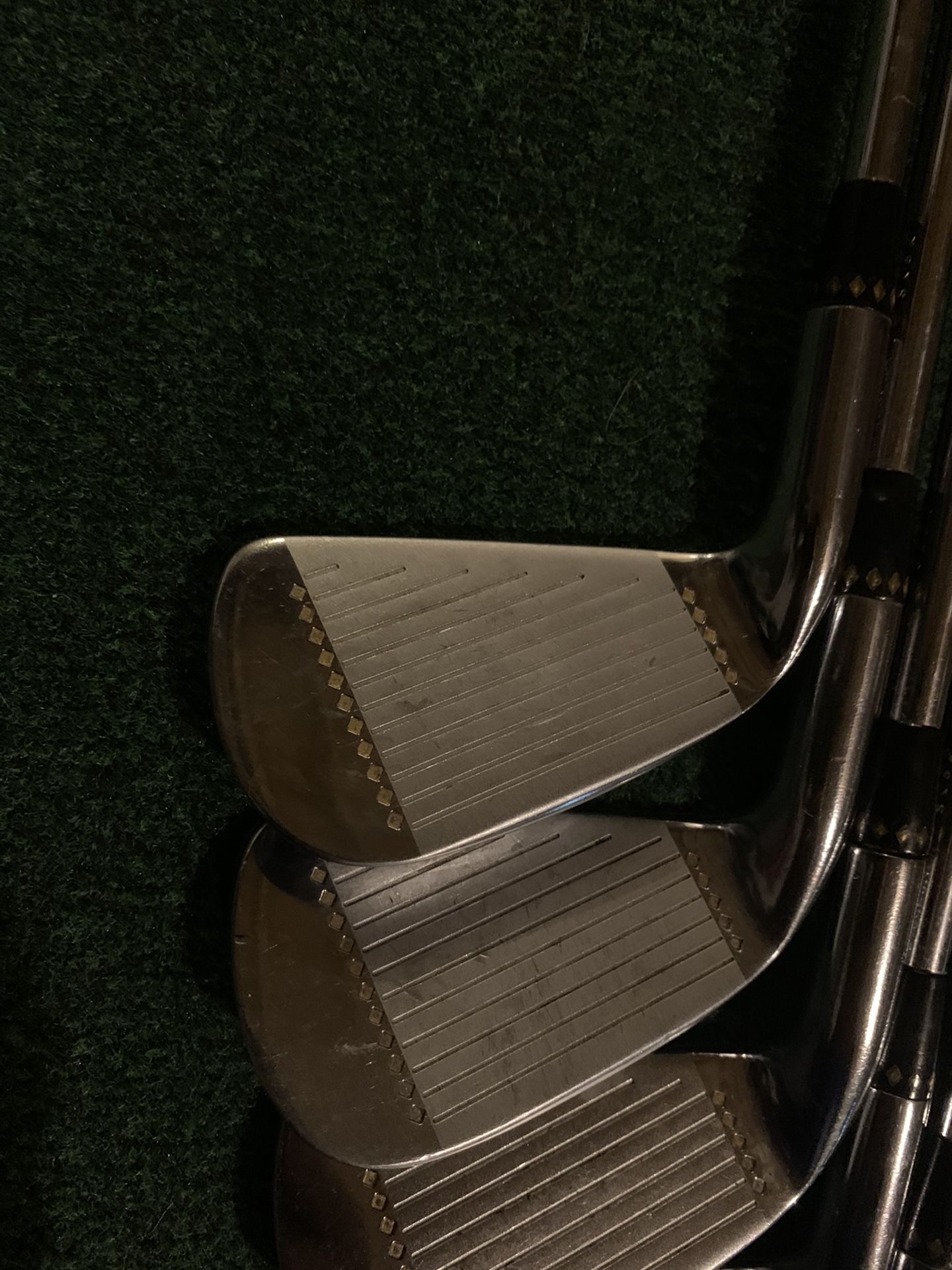 Mac Gregor VIP V-foil irons and V-foil driver