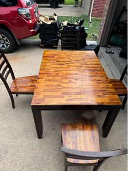 Kitchen dining table