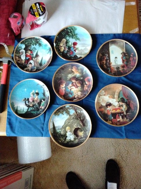 Precious Moments Binle Story Plate Collection