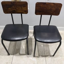 2 Chairs 
