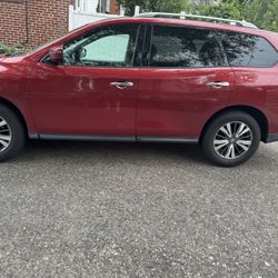 2017 Nissan Pathfinder