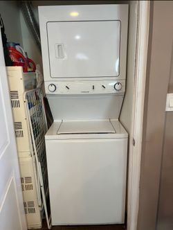 Frigidaire Gas Washer/Dryer Laundry Combo