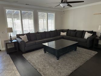 3 Piece Sectional & Coffee Table (XXL)