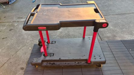 Rubbermaid Convertible Utility Cart