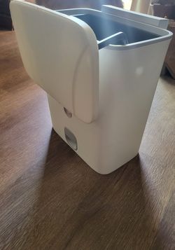 trash can (for bottom cabinets)