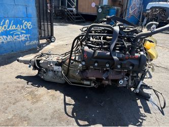 Parts only 2011 Ford Van E-150 motor and transmission a