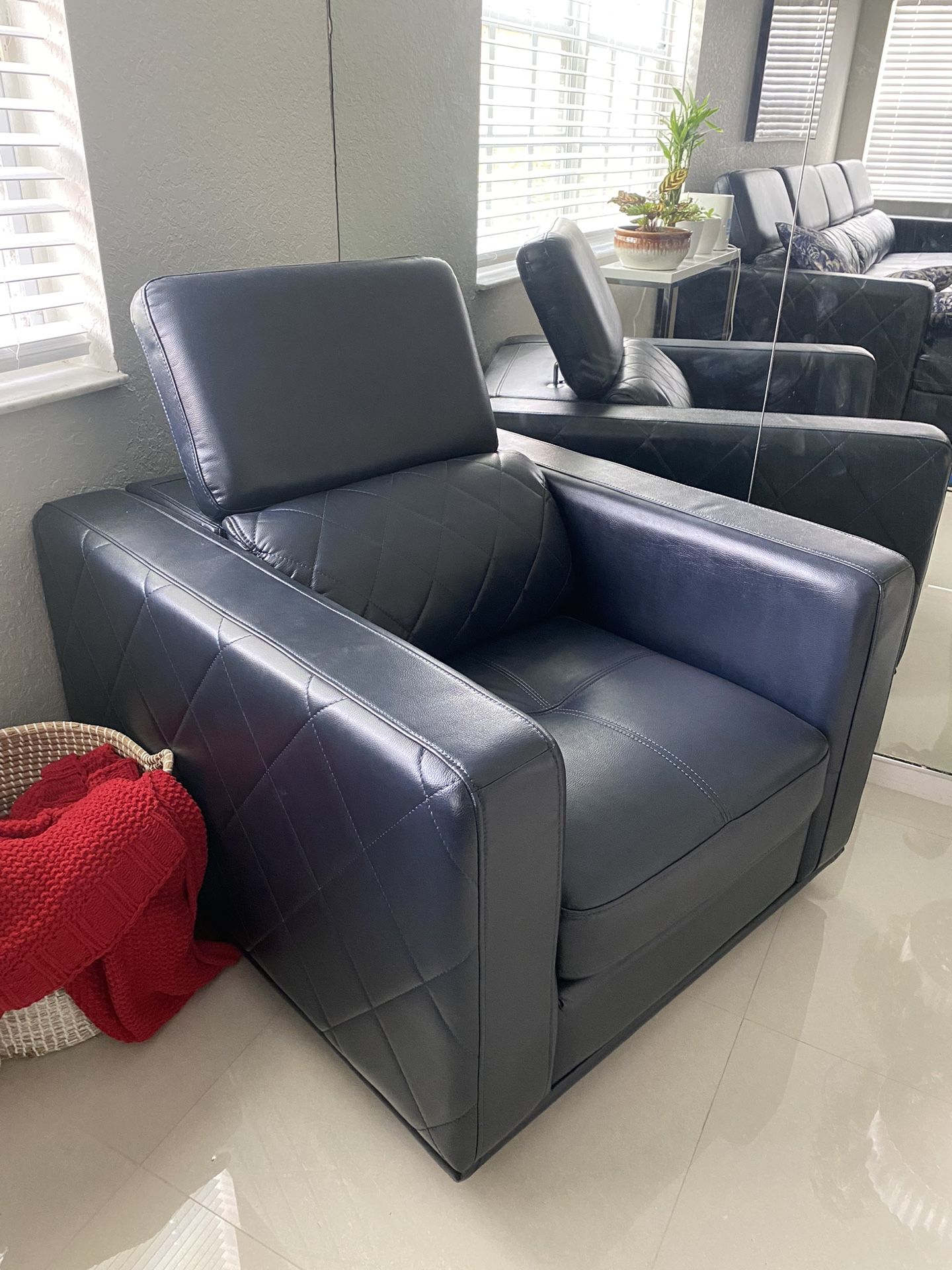Sofia Vergara Swivel Chair From Rooms To Go