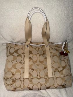Coach Signature Canvas Tote Bag