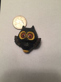 Vintage Resin Owl Pin