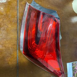 2014 Honda Civic 4 Dr Ex-L 1.8 liter Right Tail light