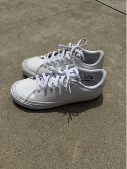 Nikes size 3.5