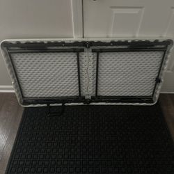 Folding Tables 