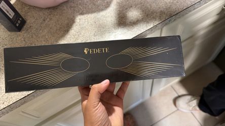 PEDETE Black and Gold Gift Box Set
