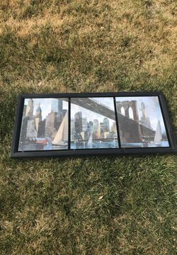 Frame picture of the Brooklyn bridge