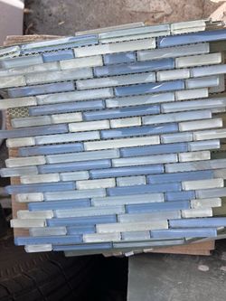 Glass mosaic tile