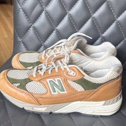 New Balance Sneakers