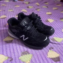 New Balance 990 V5 (NEGOTIABLE)