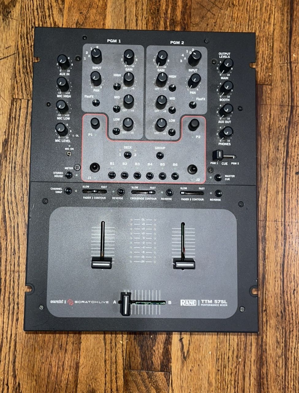 Rane TTM57SL Mixer