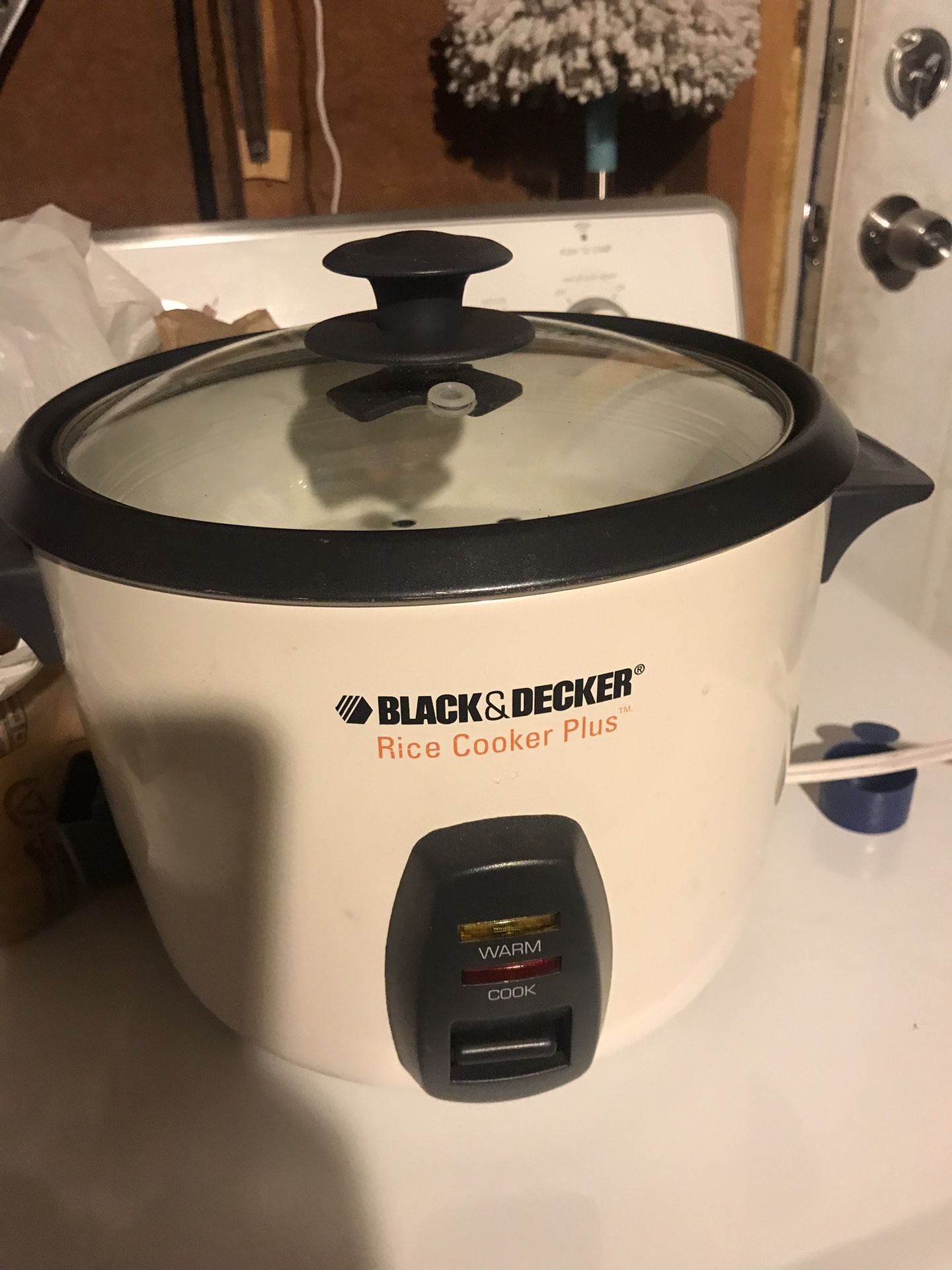 BLACK And DECKER RICE COOKER PLUS VEGETABLE STEAMER