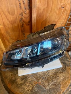 2016-2024 Chevrolet Camaro Right Passenger Headlight - OEM