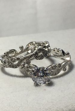 Women’s classic wedding engagement ring set