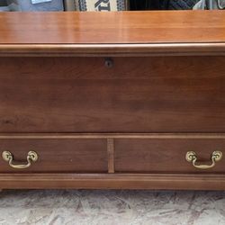 Lane Cedar Chest