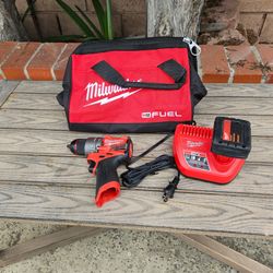 Milwaukee M12 Fuel Hammer Drill 