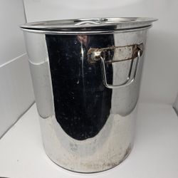 52L /55 QT Stainless Pot.