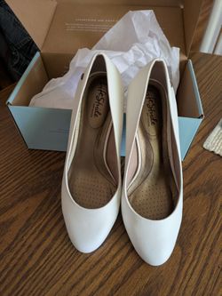 Lifestride white pumps 8.5 WW