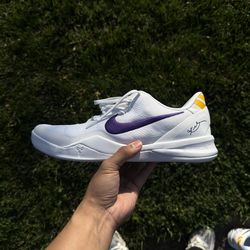 Kobe protro 8.  size 13 (obo)