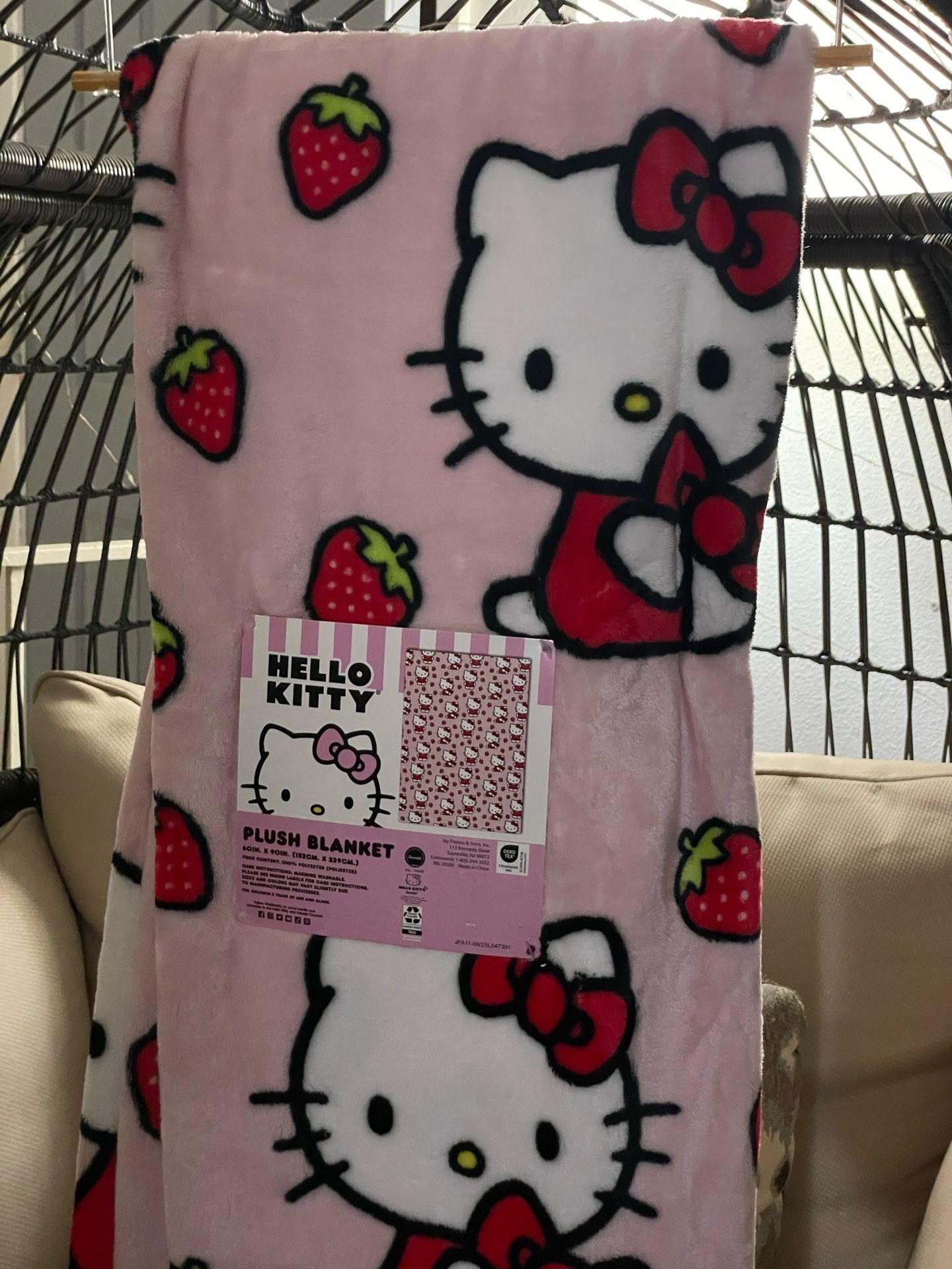 Hello Kitty Blanket