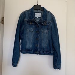 Jean Jacket Size Small/hablo Español