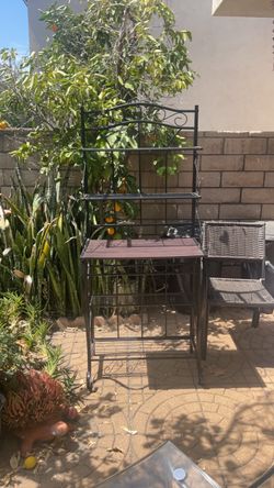 Decorative Shelve Unit