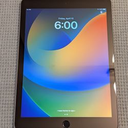 Apple iPad Pro 9.7" 1st Gen 2016 128GB - WiFi + Cellular - MLQ32LL/A - Space Gray