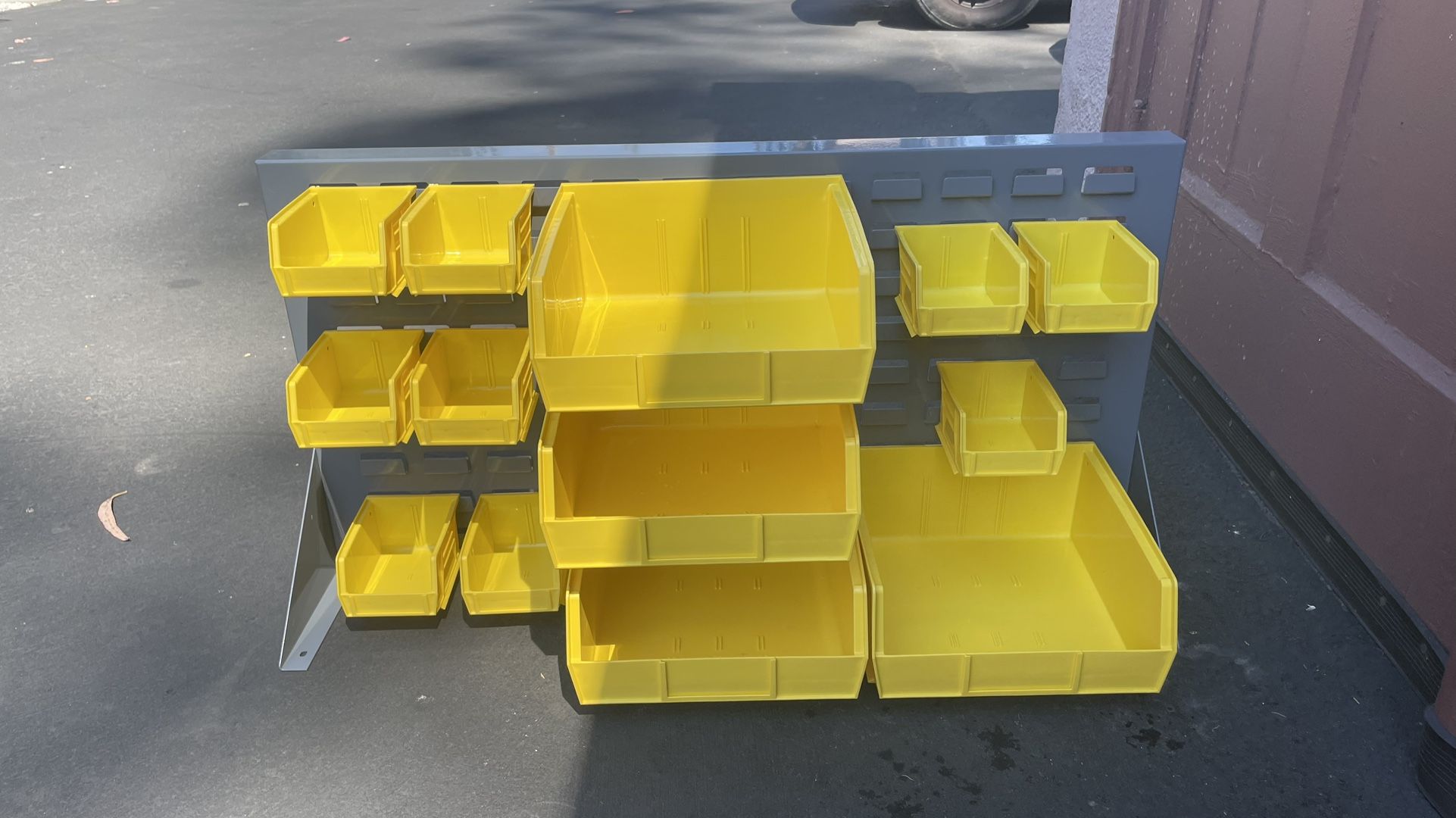Steel Bin Rack/Organizer (Panel and Bins)