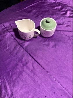 Coffee creamer and sugar bowl set floral