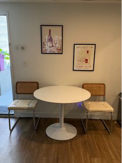 Table + 2 Chairs