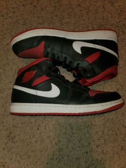 Nike Air Jordan 1 Mid Size 10.5