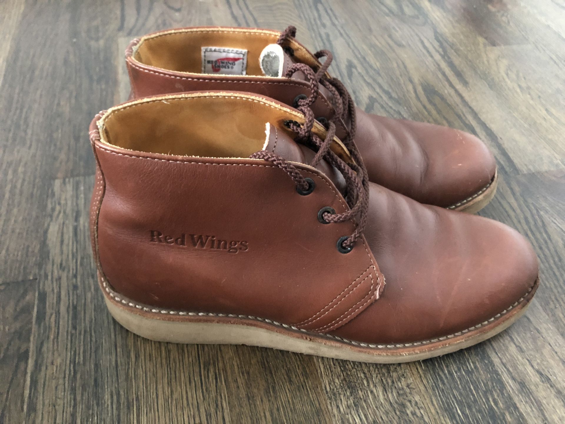RED WING STYLE #595 MEN'S TRACTION TRED CHUKKA