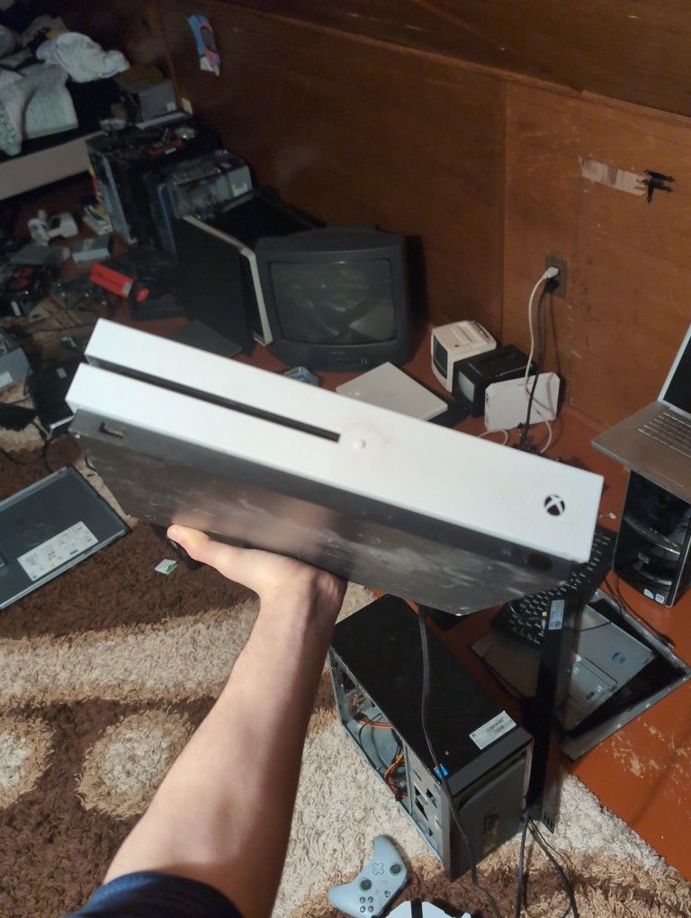 Xbox One S