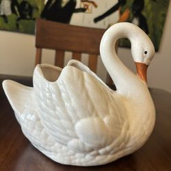Vintage White Swan Planter Ceramic Pot