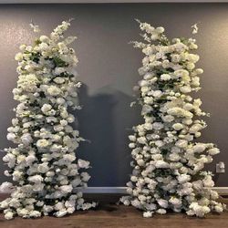 Dreamy Wedding Decor – With Gorgeous Flower Arrangements save in