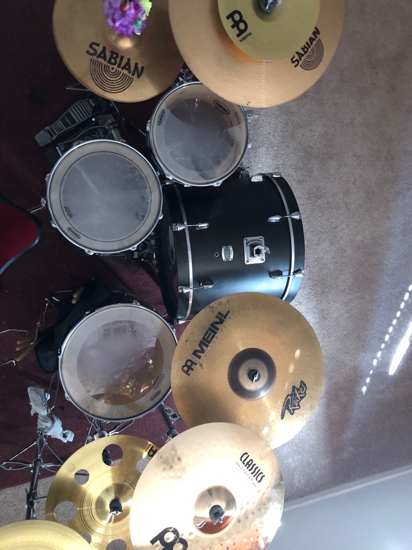Yamaha 5 piece drum set