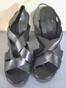 Women's boots and shoes