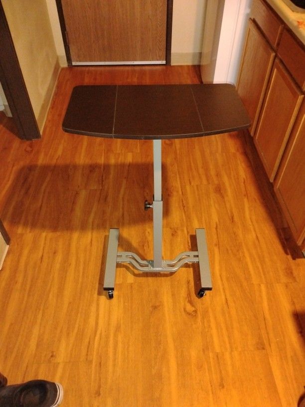 Wicked Awesome Adjustable Swivel Table (4ft Max Height)